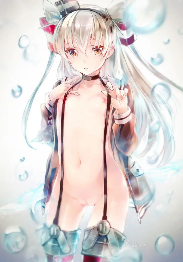 Loli Linda Semi Nua