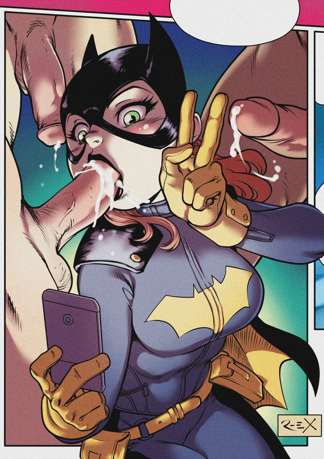 Batgirl Pagando Boquete E Tirando Selfie