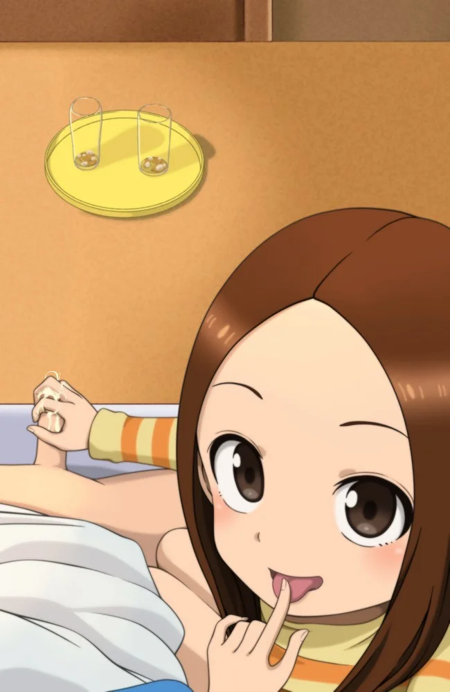 Takagi-san Deitada Segurando Um Pau Gozado