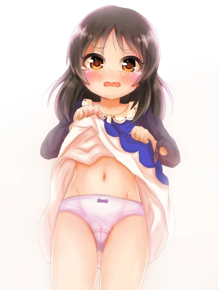Arisu Tachibana Levantando Vestido Mostrando A Calcinha