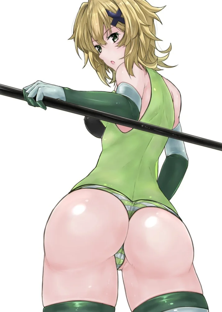 Kirika Akatsuki Mostrando A Bunda
