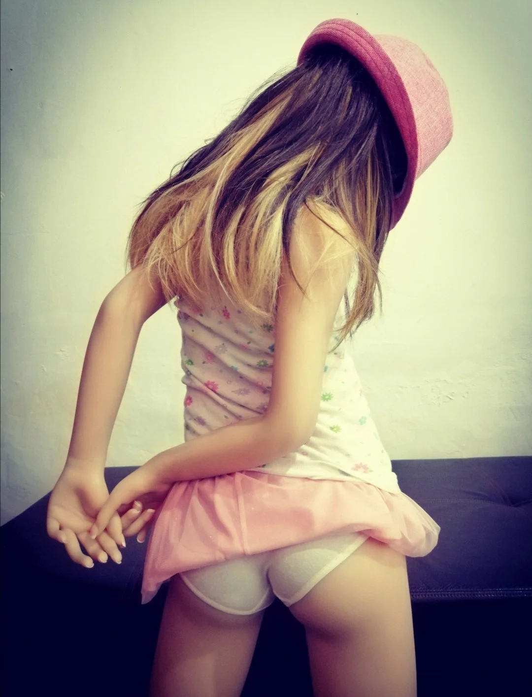 Bundinha Da Loli De Costas