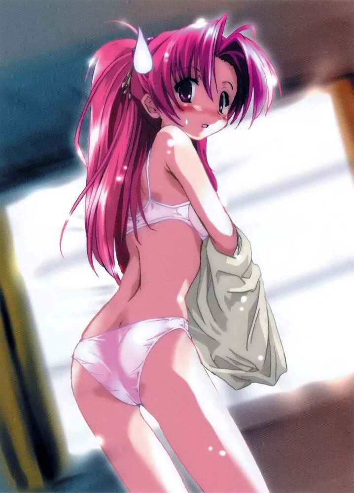Yuna Miyama De Lingerie